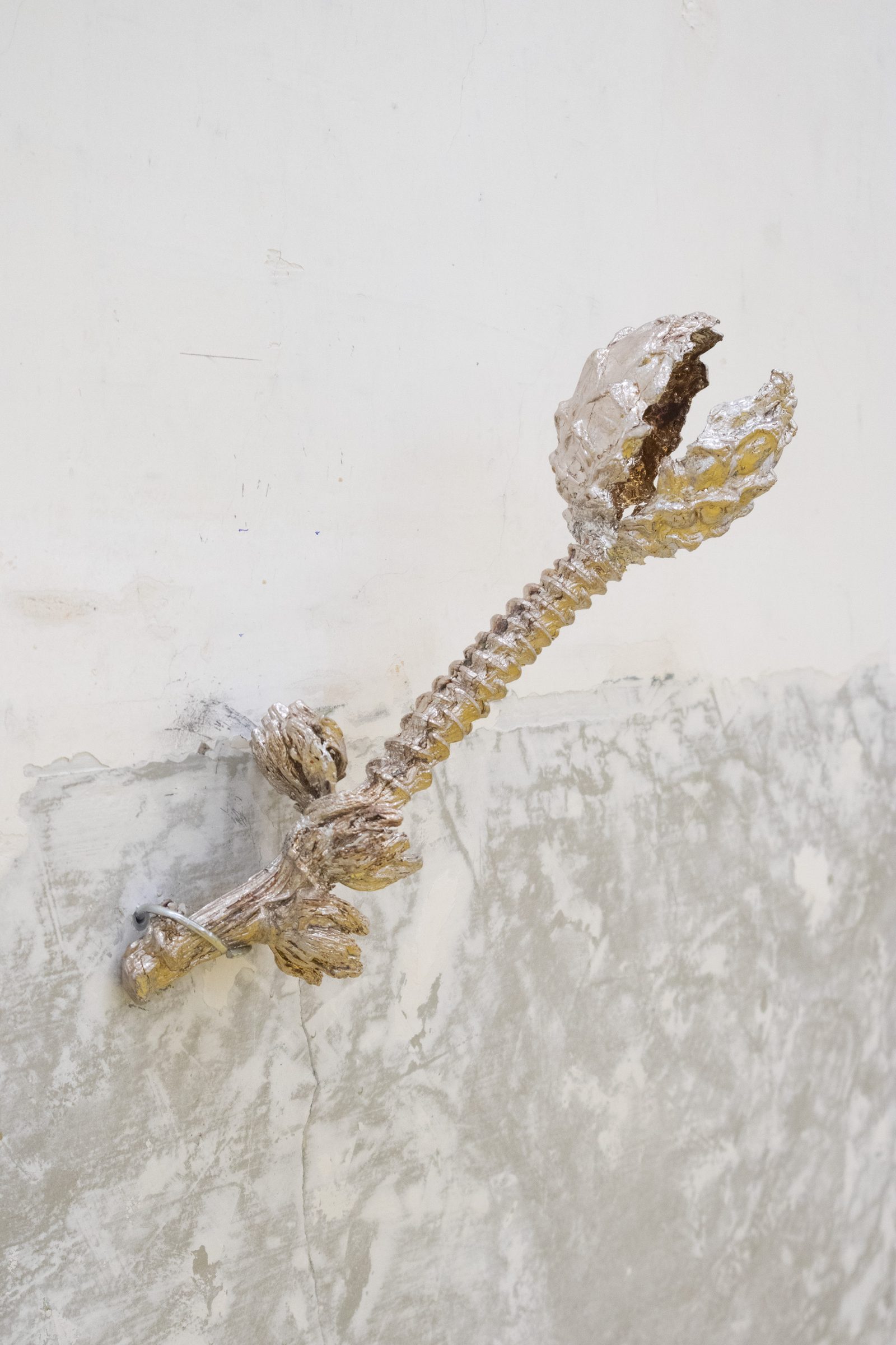 Materia Esotica, detail, bismuth casting, epoxy resin, palm, PVC, mirrored aluminium, nickel-plated brass, Palazzo Brancaccio Contemporary Cluster, Rome, 2022 — courtesy Contemporary Cluster