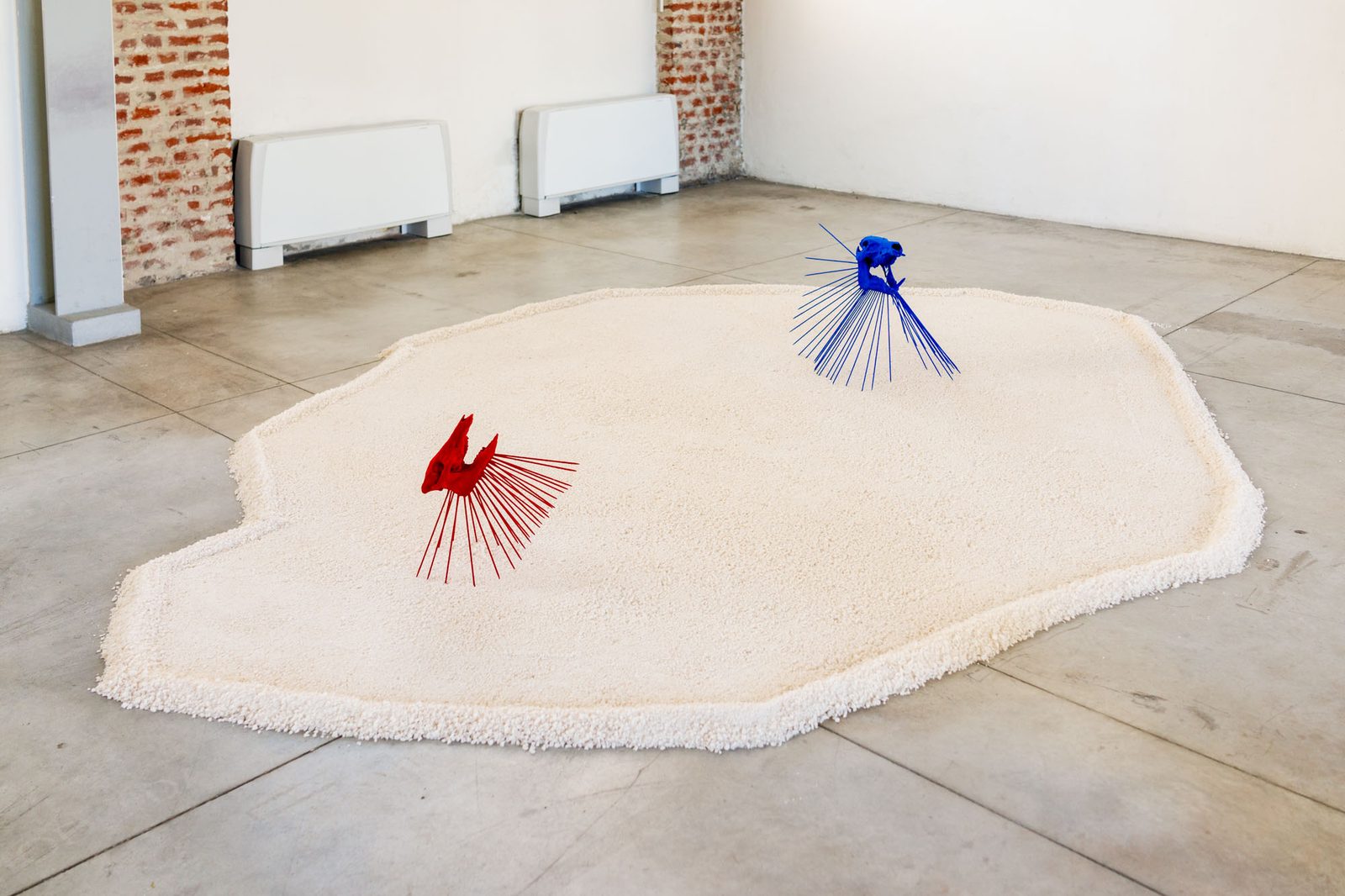Precipitazioni sotto il livello del mare, installation view, nickel-plated brass, resin-coated wood and fabric powder, flocked boar skeletons and steel, salt, Careof, Milan, 2022 — ph. Diego Mayon