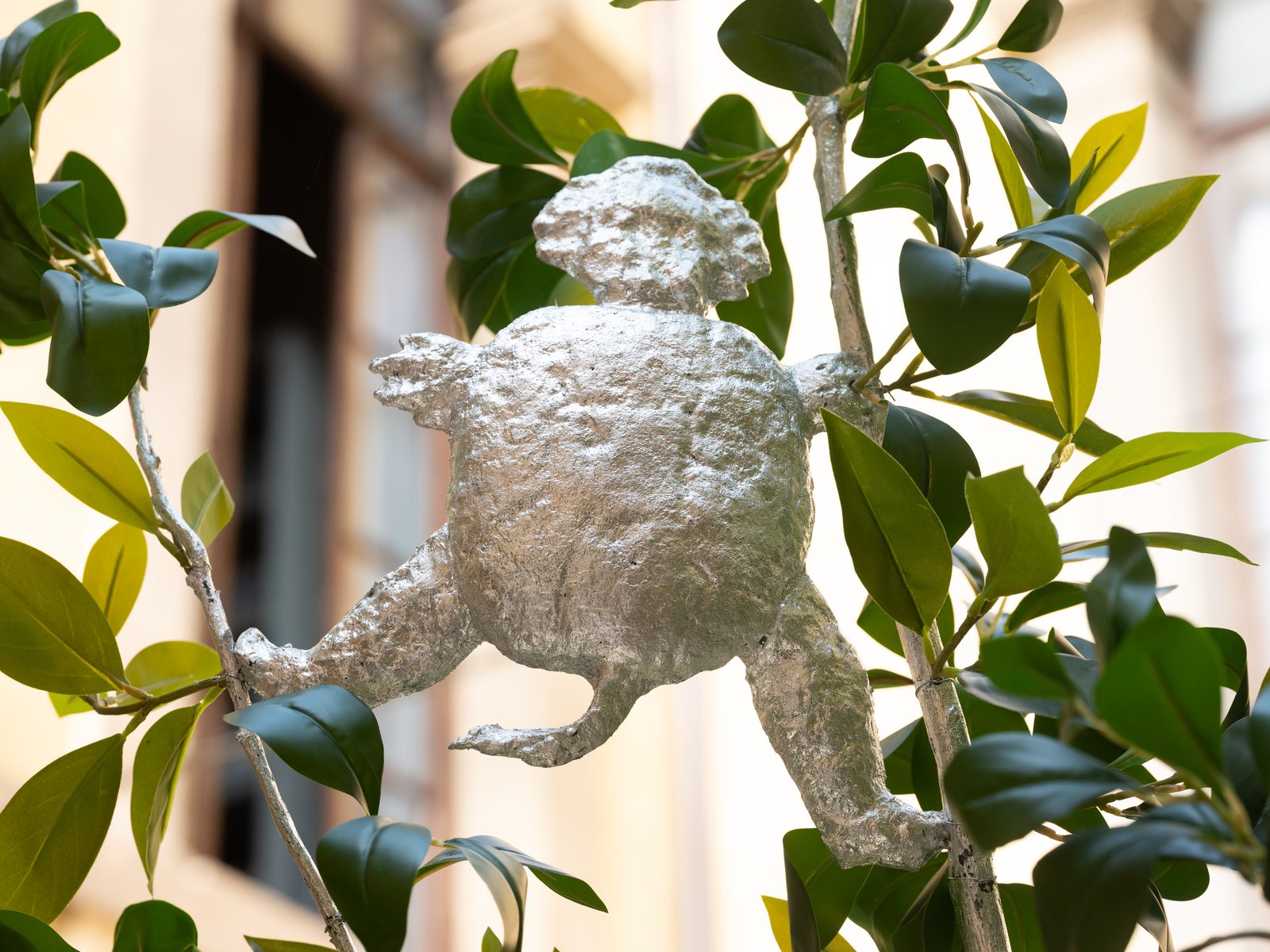 Processi di domesticazione espansa, installation view, aluminium, tropicalized iron, thermoformed PVC, Museo di Storia Naturale di Verona, Verona, 2022 — ph. Davide Galandini