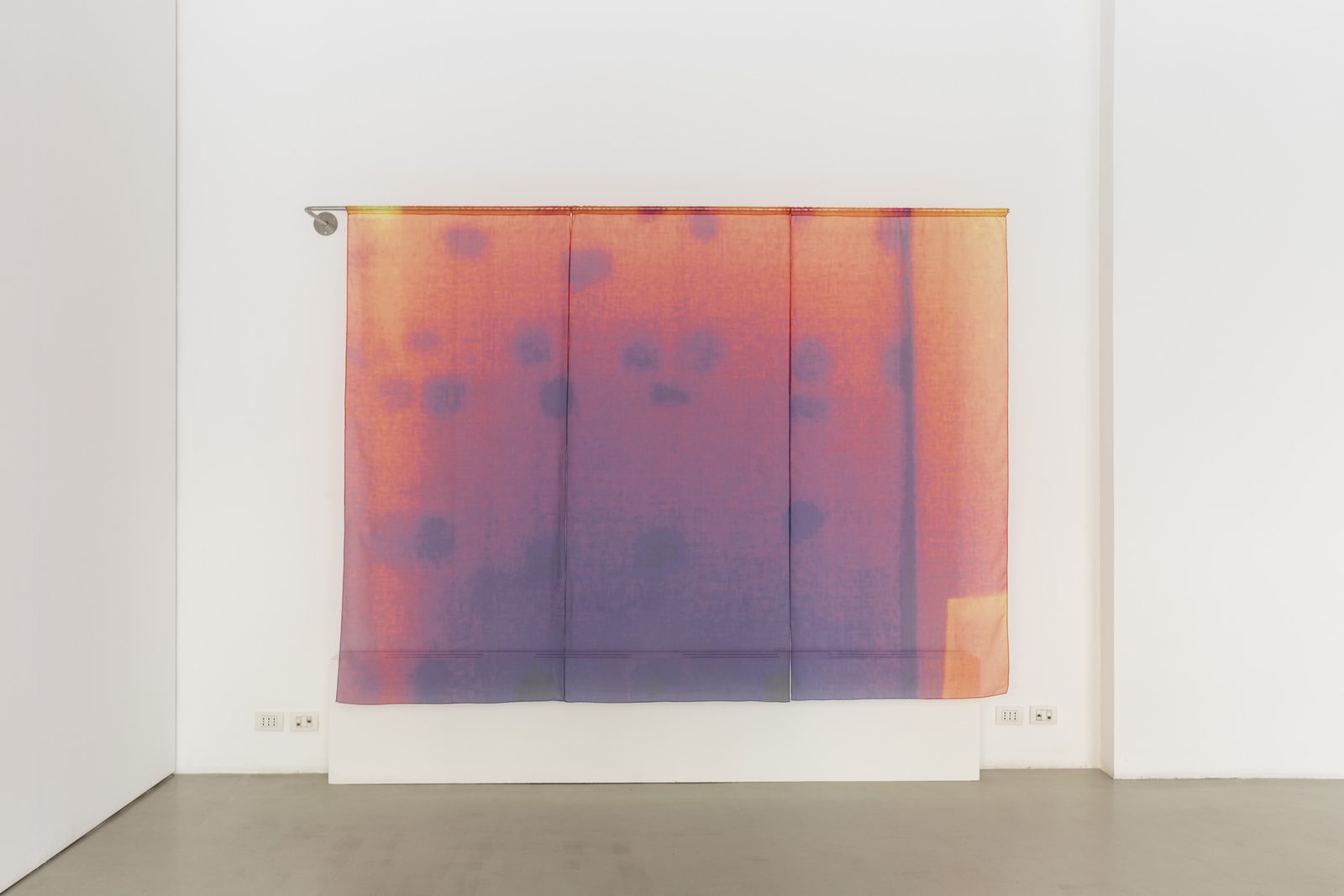 Una volta qui era tutta campagna, detail, thermography print on transparent polyester fabric, 2017 — ph. Rui Wu